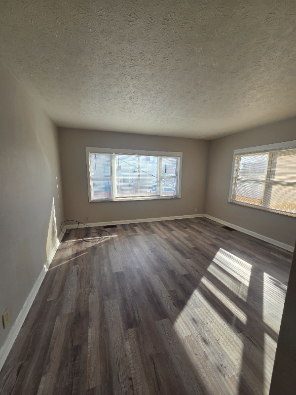 2257 Benninghofen Ave - Photo 3 of 7