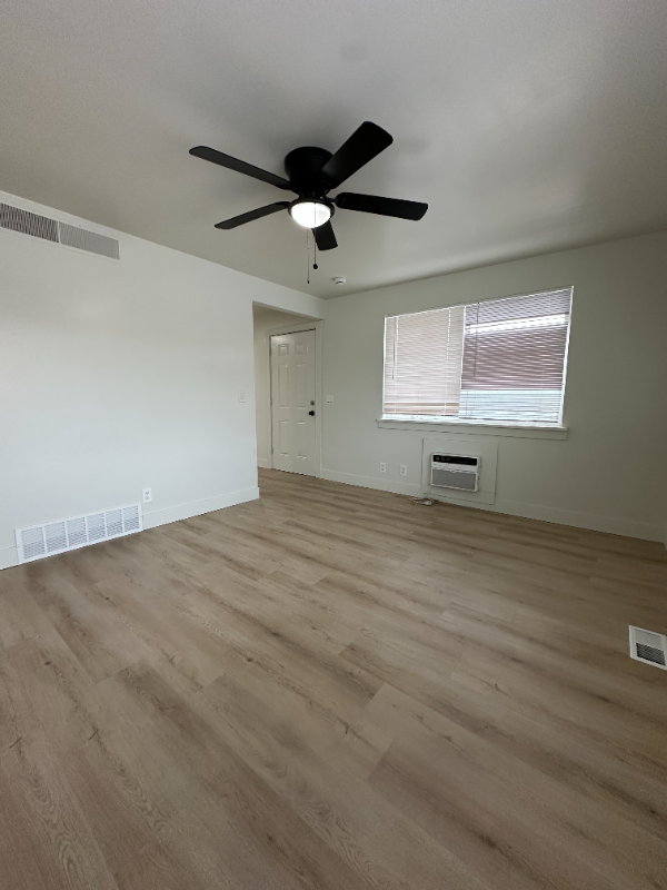 1340 S St #9 - Photo 3 of 20