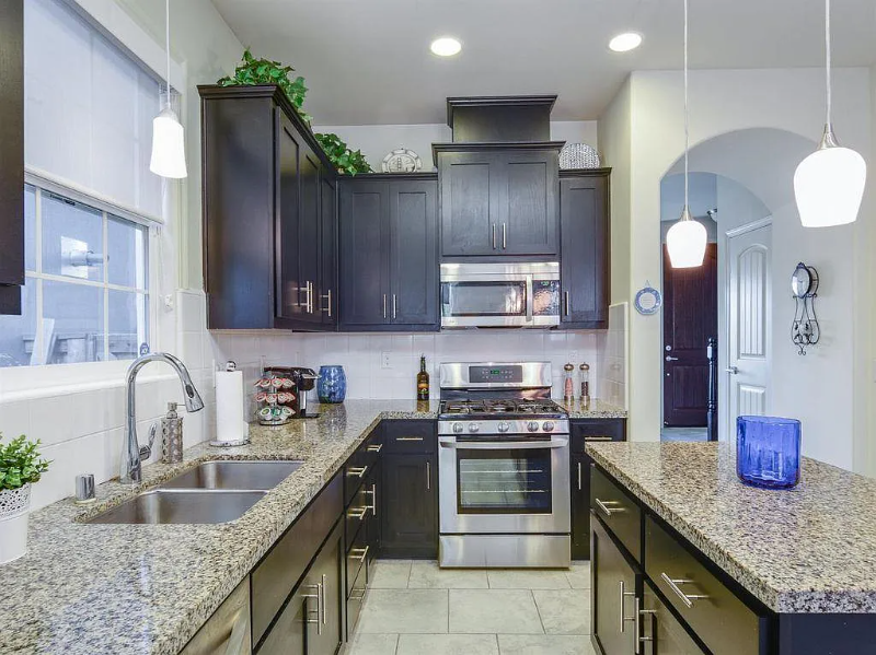 1024 Provence Village Dr - Photo 2 of 12