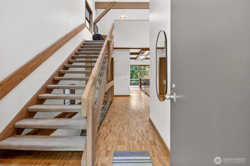 3323 Ne 156th St - Photo 2 of 20