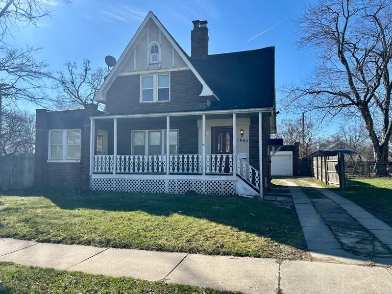 1407 Strong Ave - Photo 3 of 15