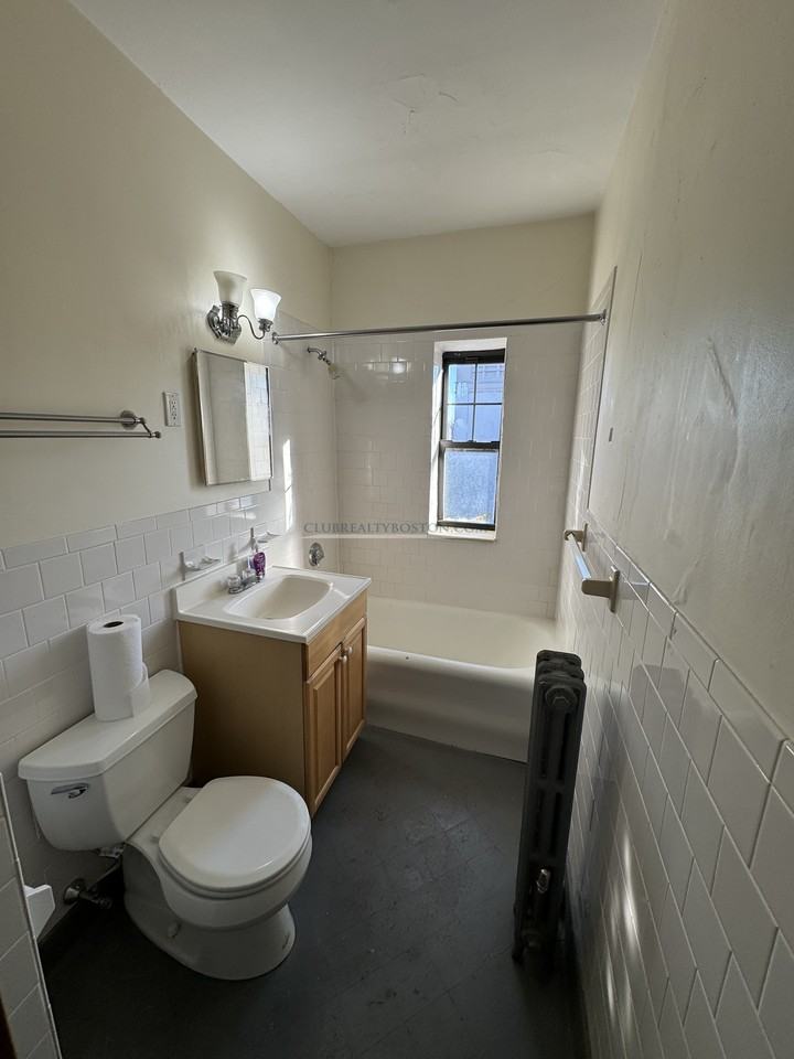 2 Elmwood Ave #41 - Photo 4 of 23