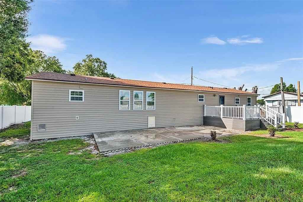 5711 Cherry Tree Dr - Photo 2 of 19