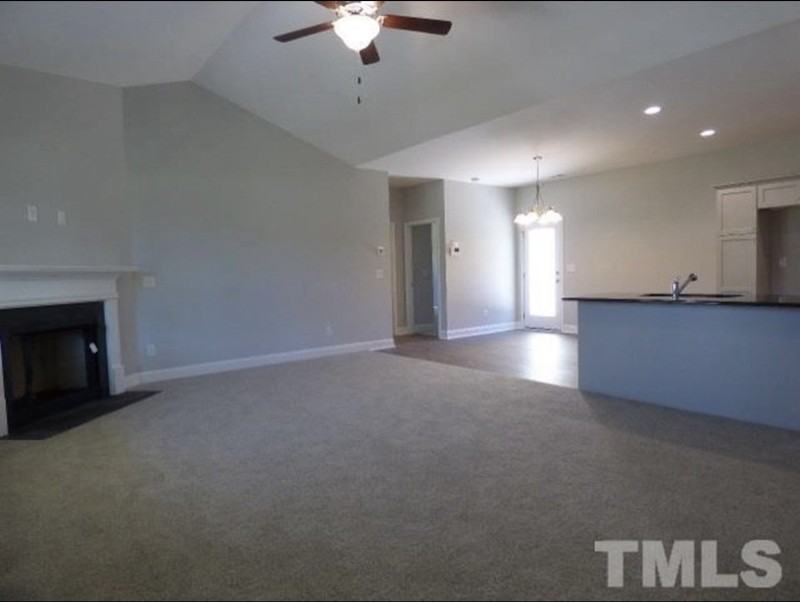 108 Dogwood Ln - Photo 3 of 16