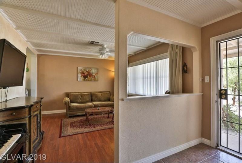 19 Lowery St - Photo 2 of 18