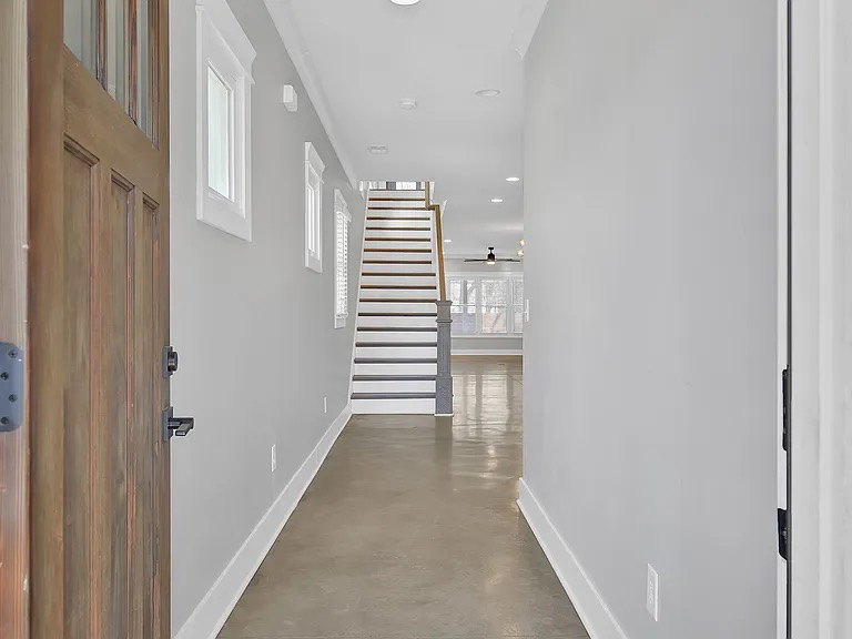 368 Glenrose Ave #A - Photo 2 of 16