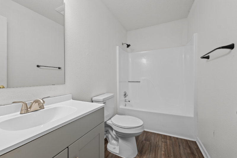 1022 Fir Pl #B - Photo 5 of 10