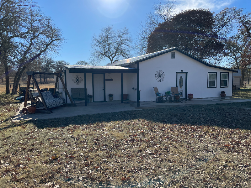 2114 Polly Ln #B - Photo 2 of 10