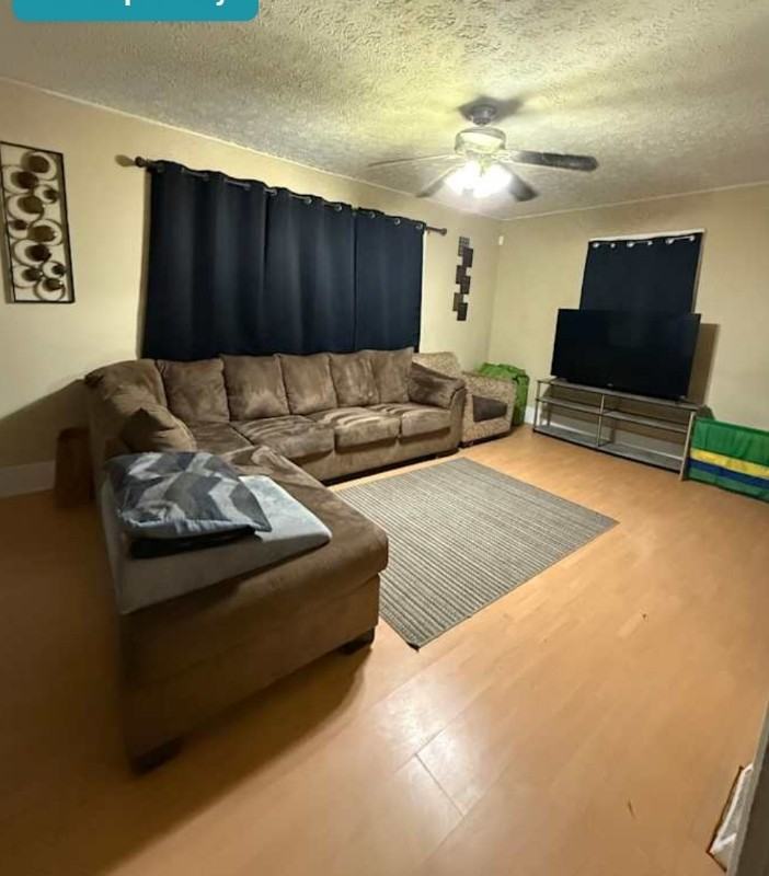 280 Matilda St - Photo 2 of 11