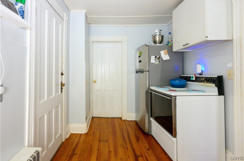 621 William St #2 - Photo 2 of 7