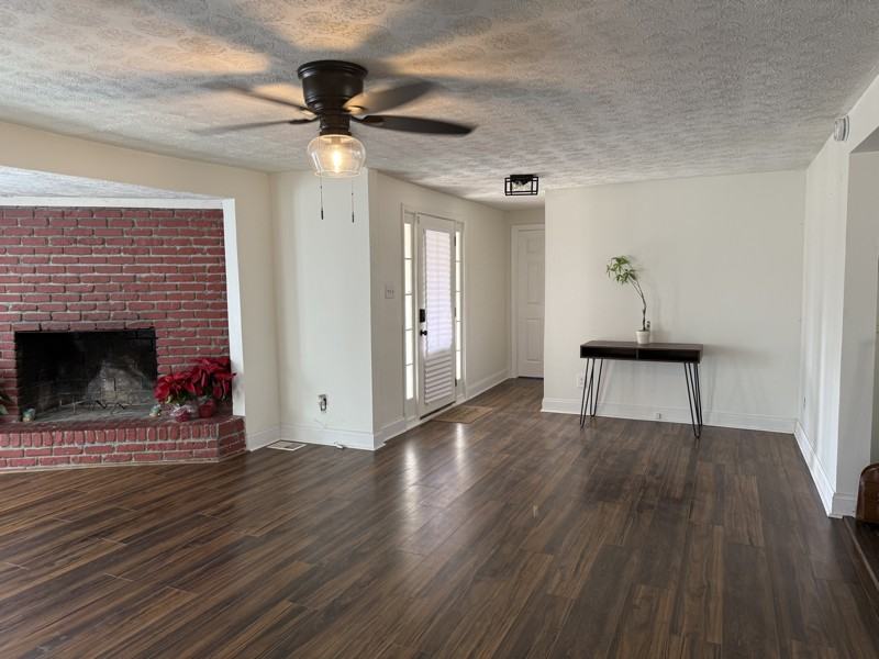 6930 Dogwood Ln - Photo 3 of 18