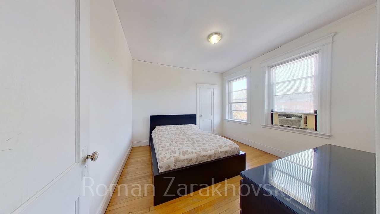 42 Strathmore Rd #33A - Photo 6 of 32