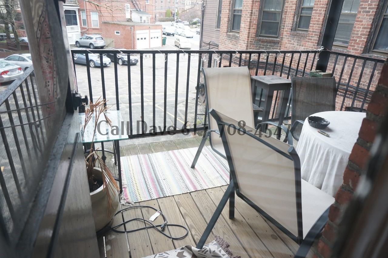 72 Strathmore Rd #4B - Photo 6 of 12