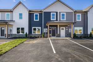 featured image of 13 Barnyard Cir