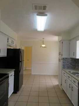 6230 Valencia Dr - Photo 5 of 14