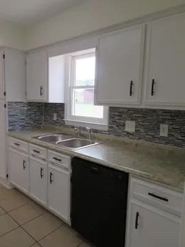 6230 Valencia Dr - Photo 6 of 14