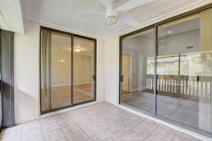 9268 Sabal Ridge Cir - Photo 3 of 10