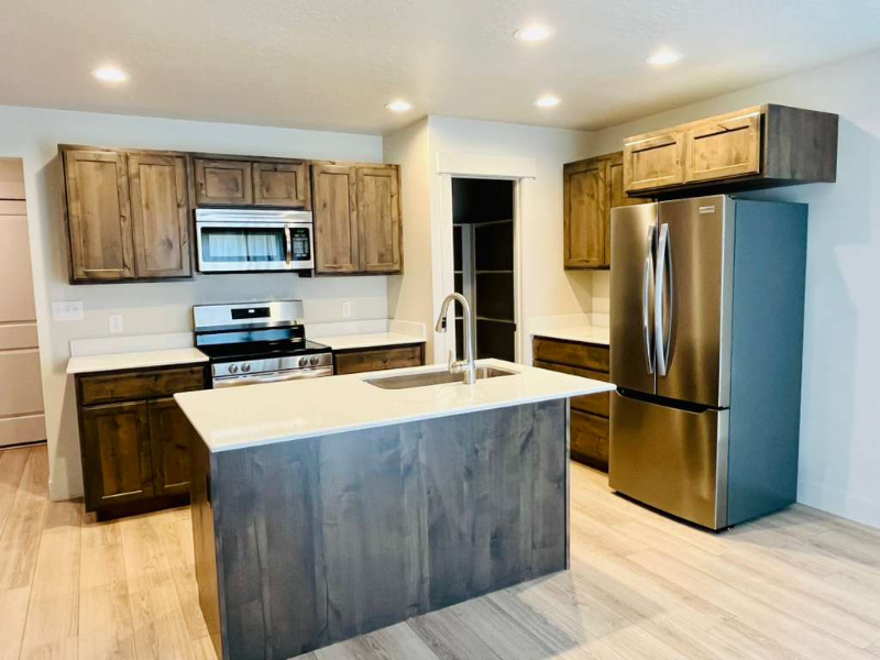 3923 S White Ash Dr - Photo 3 of 14