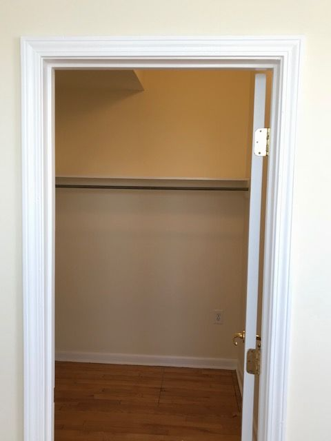 606 N Roan St #9B - Photo 3 of 5