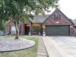 featured image of 19508 E 49th St S