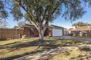 featured image of 11815 Elmont Ave