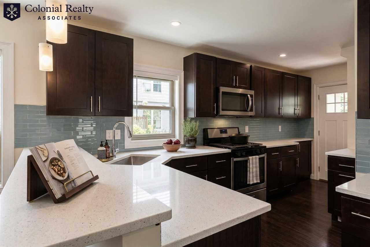 39 Harvard St #1 - Photo 5 of 16