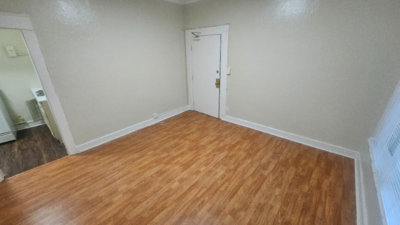 1026 Ingraham St #108 - Photo 4 of 15