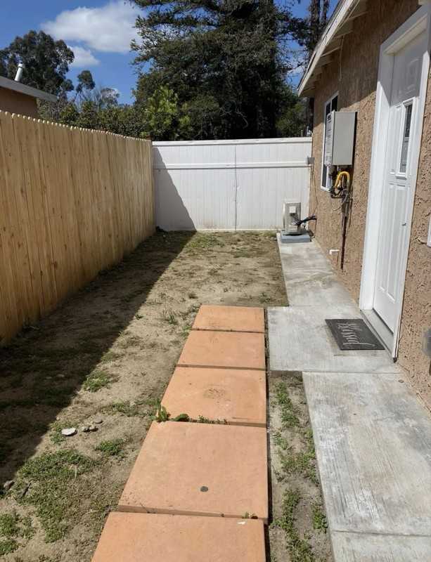 14643 Chatsworth St - Photo 2 of 10