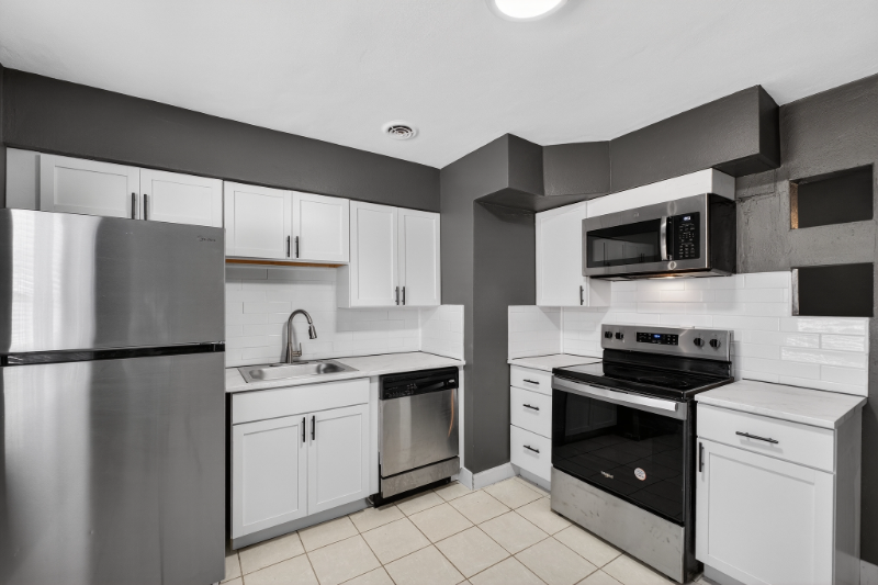 10235 Midland Blvd - Photo 2 of 19