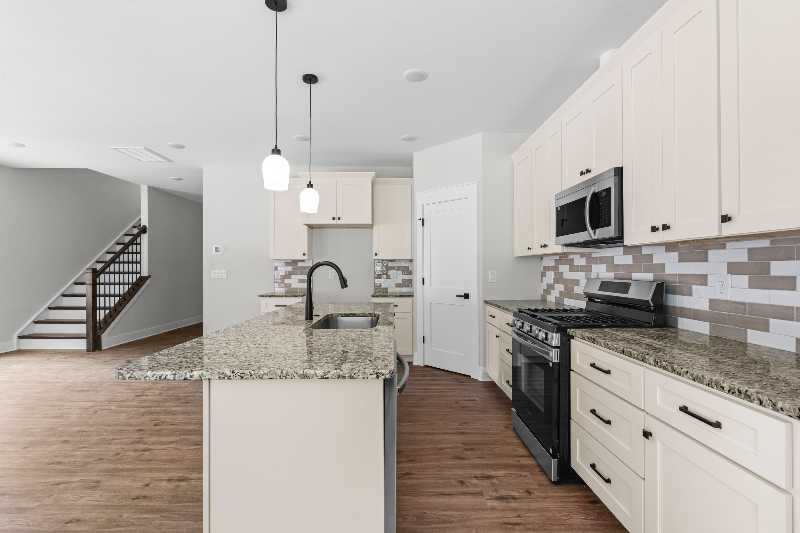 155 Vast View Way - Photo 5 of 17