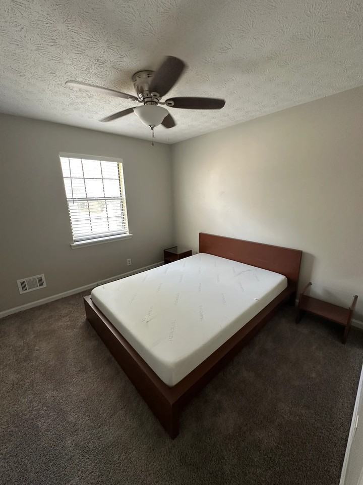 1 Rainbow Dr - Photo 2 of 9