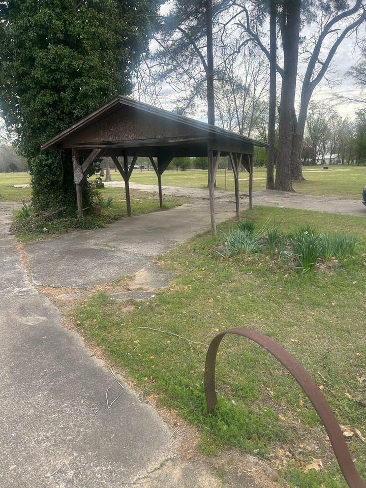 1105 Lingo Rd - Photo 3 of 24