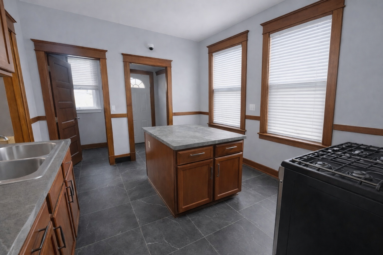 1758 Blair Ave - Photo 3 of 20