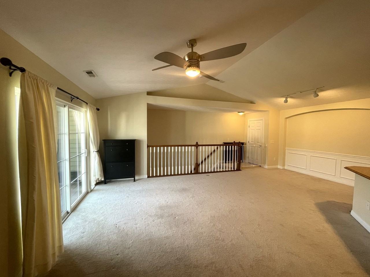 5615 Frawley Dr - Photo 6 of 20