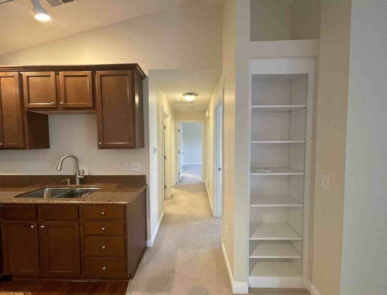 5615 Frawley Dr - Photo 7 of 20