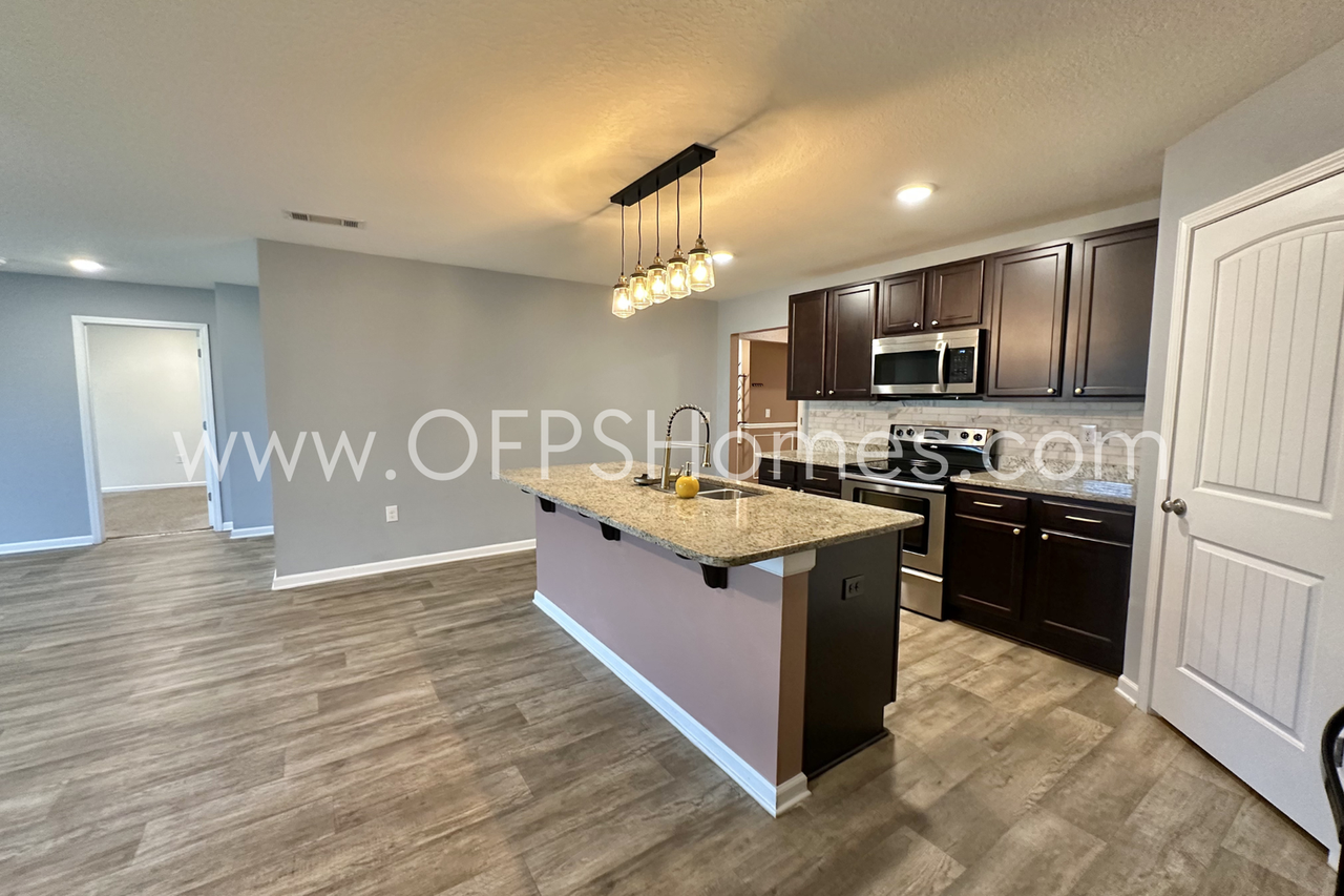 812 Moorhen Way - Photo 4 of 27