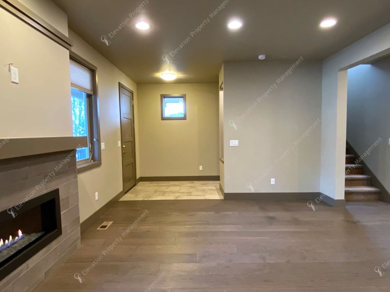 1603 Nw Milwaukee Ave - Photo 4 of 38