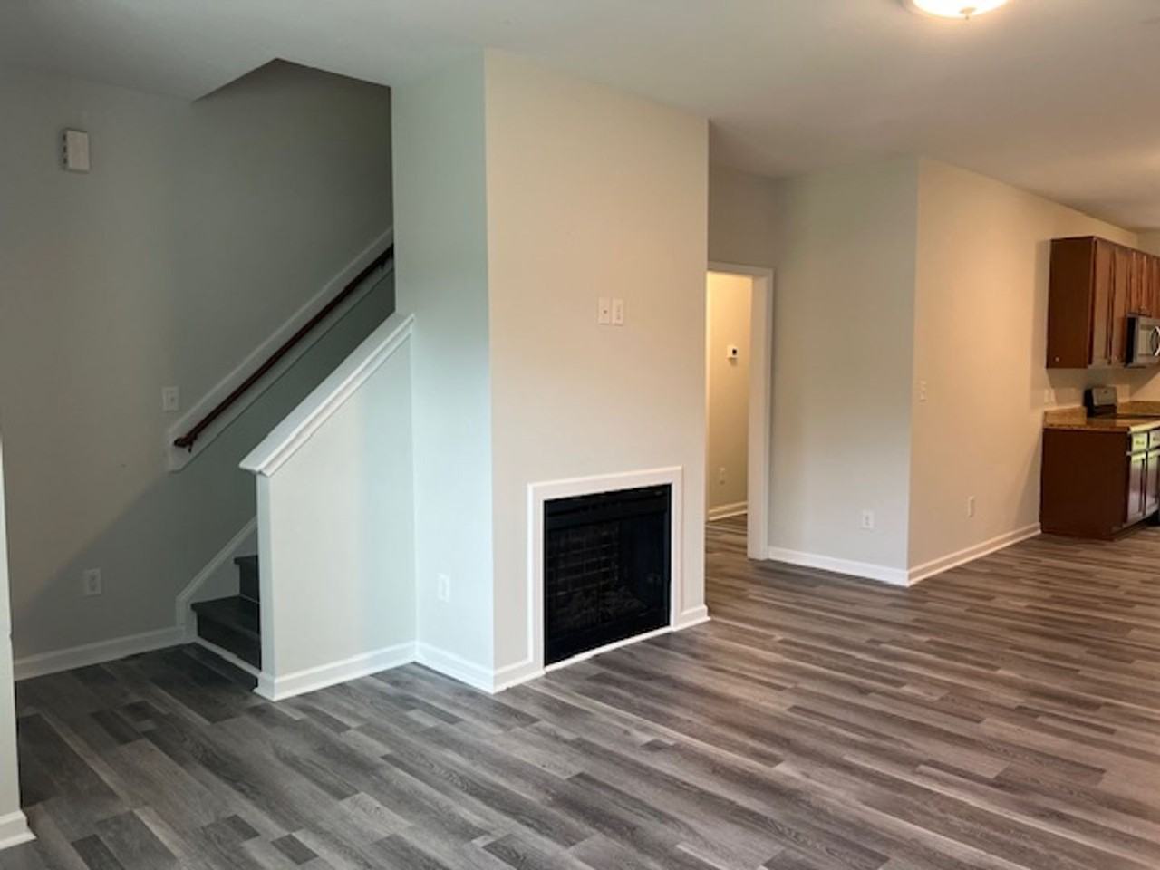 415 Aversboro Rd - Photo 5 of 25