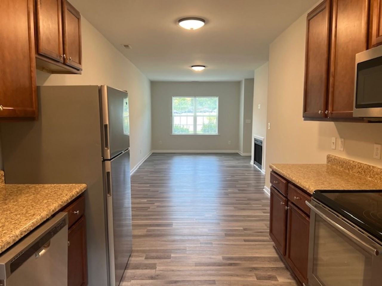 415 Aversboro Rd - Photo 6 of 25