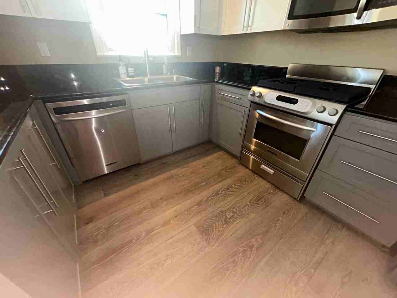 14352 Joyce Ave - Photo 7 of 18