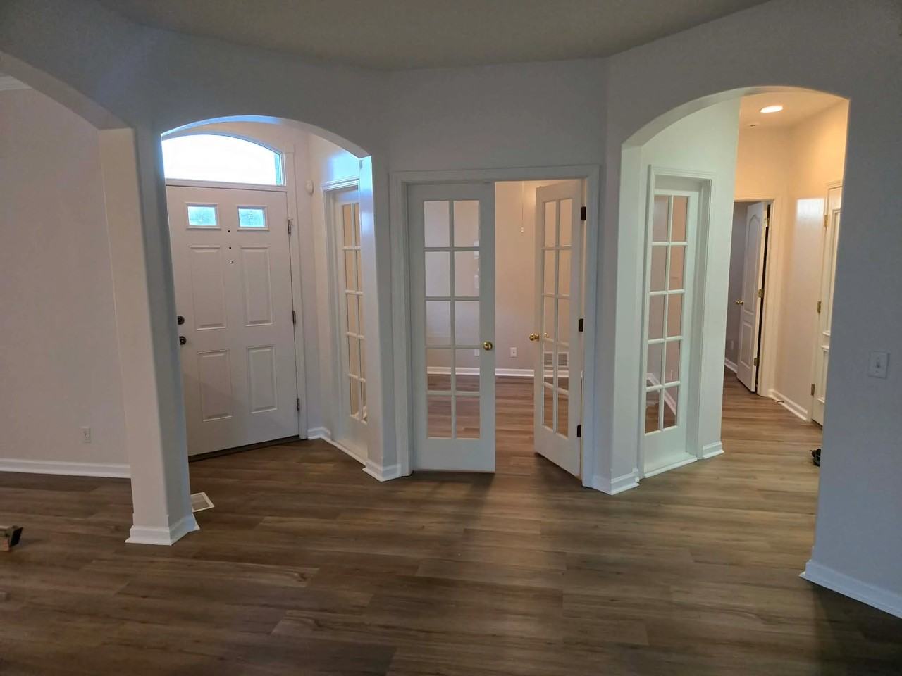 9513 S 26th Ave - Photo 3 of 22