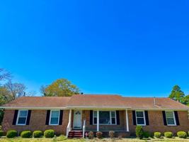 featured image of 639 N College Rd