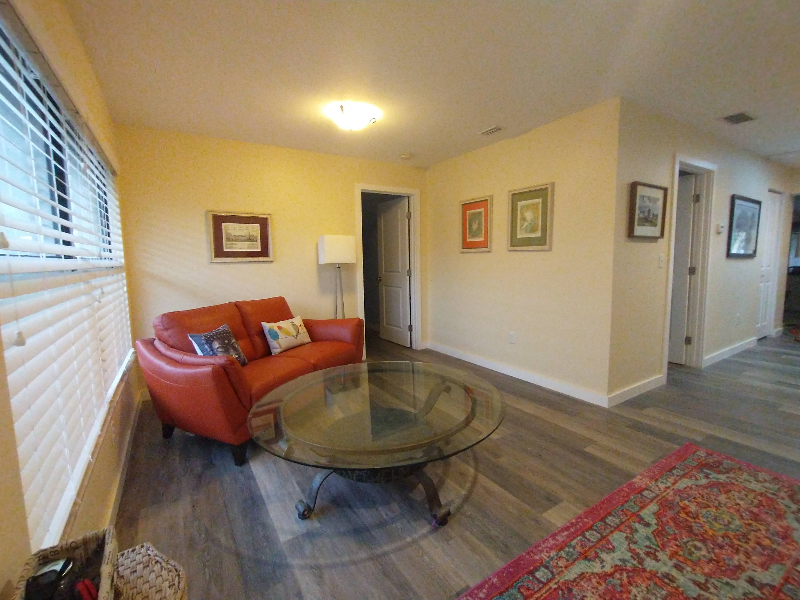 1865 Washington Ave - Photo 2 of 18