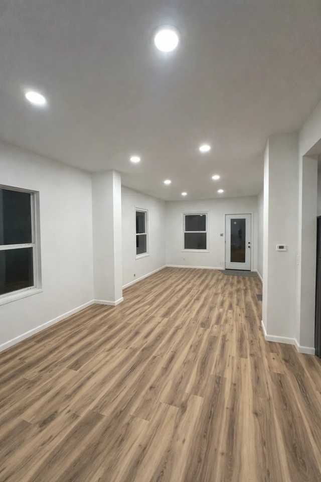 1621 S Taylor St - Photo 2 of 7