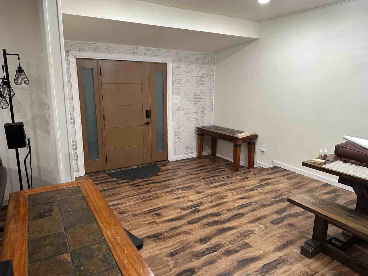 4609 Elgin Ave - Photo 3 of 10