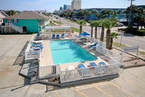 featured image of 627 N Waccamaw Dr #309