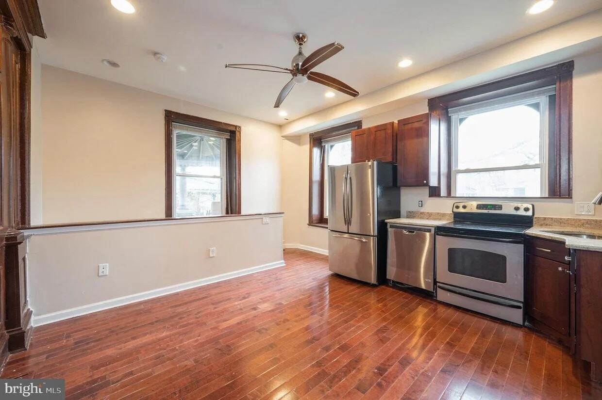 833 N 63rd St - Photo 3 of 9