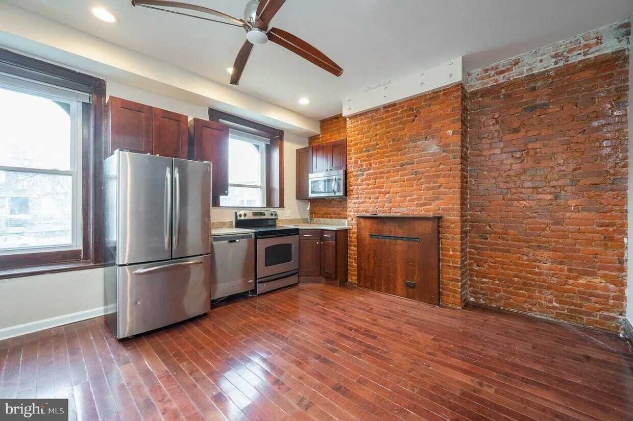 833 N 63rd St - Photo 5 of 9