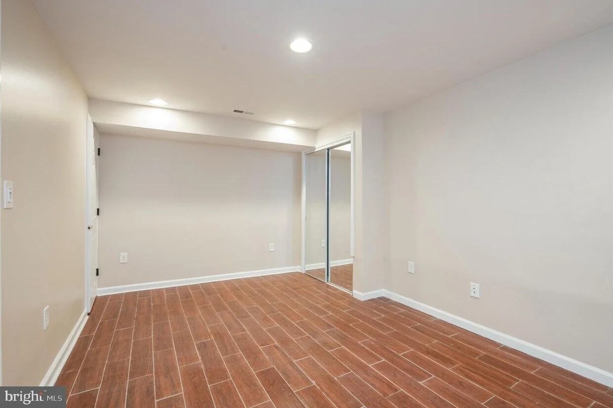 833 N 63rd St - Photo 7 of 9