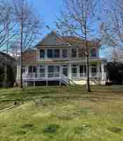 featured image of 943 Williams St